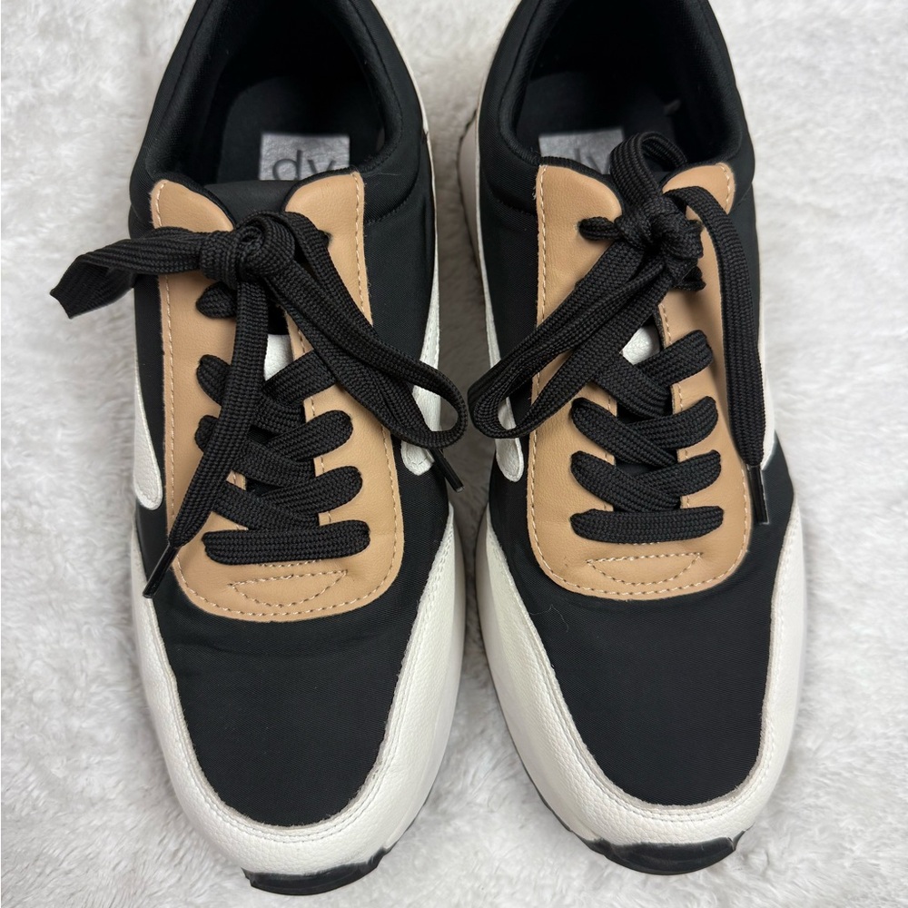 DV by Dolce Vita Black and Tan Sneakers
